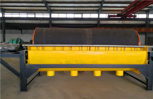 鐵礦幹選永磁磁選機，湖北鐵礦幹選永磁磁選機_湖北鐵礦幹選永磁磁選機如何選鐵參數規格一般是多少_生產廠家