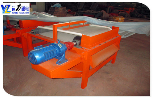 1.小型磁選機廠家給您的質量保證  　　1.1.小​​磁選機質量保證,91香蕉视频污在线賣給小型磁選機,如果客戶不滿意未達到客戶需求,91香蕉视频污在线無條件退貨!  　　1.2.價格優勢,很多經銷商都在找91香蕉视频污在线拿貨!足以證明91香蕉视频污在线的價格優勢比其他廠家!  　　1.3.91香蕉视频污在线在行業的聲譽非常好!被評為濰坊市誠信經營,五好商家等!91香蕉视频污在线收到的客戶每次付款都會及時聯係客戶,交貨時間,具體型號參數91香蕉视频污在线會一一決定好!  　　1.4.91香蕉视频污在线麵對的每一個客戶都是超低價格的報價,而不是因為客戶是一次性銷售客戶的行為而敷衍!  　　1.5.如果有客戶付款,而91香蕉视频污在线卻不出貨,可以直接向91香蕉视频污在线投訴,91香蕉视频污在线的誠信將被關閉,業務將無法繼續運營!  　　1.6.91香蕉视频污在线公司在山東濰坊,如果你不相信91香蕉视频污在线可以直接去91香蕉视频污在线公司買! (你可以把材料樣品帶到91香蕉视频污在线公司有實驗室的,可以現場為您做實驗)!  　　1.7.91香蕉视频污在线小型磁選機價格優勢國內難做,91香蕉视频污在线與客戶幾乎都是粉絲客戶,因為在行業裏尋找一圈,找不到一個更適合91香蕉视频污在线客戶的!